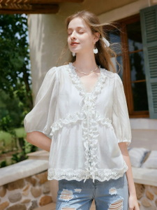 XIANGYING | V-Neck Lace Trimmed Blouse