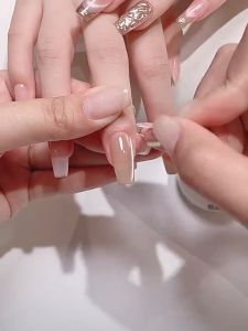 Gaoy 11ML Universal Canned Silk Cat Eye Gel Nail Polish Nail Art Manicure Predicure Nail Decoration 戈雅丝绸猫眼指甲油胶 瓷白锻面玻璃珠猫眼