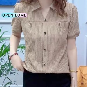 Large Size Short-sleeved Shirt for Women: A Guide to Comfort & Style