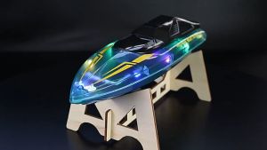 Thuyền điều khiển từ xa tốc độ cao có đèn LED giúp tăng tính thẩm mỹ sử dụng tần số 2.4GHz để điều khiển ổn định
