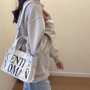 Thailand Gentle Woman Canvas bag 2024 New Contrast Color Letter Printing Color Shoulder Strap Casual Shoulder Bag