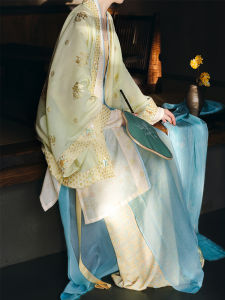 Chang Gong Yu Spring Elegant Song Dynasty Hanfu Jacket Squirrel Sleeve Crop Top with Belt And Pants Daily Wear