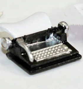 Small Retro Typewriter Blind Box Toy