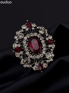 เข็มกลัดติดหน้าอกสไตล์พระราชวังแนววินเทจสำหรับผู้หญิงไฮโซตราคริสตัลสุดหรู INS เข็มกลัดแฟชั่นเรียบหรูมีเอกลักษณ์พิเศษเครื่องประดับเข็มกลัดติดหน้าอกเสื้อโค้ท