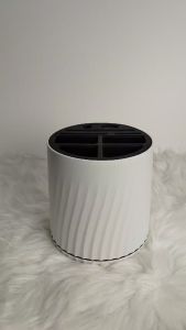 360 Rotatable Knife Holder