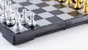 New Design Wooden International Chess Set Board Travel Games Chess Backgammon Draughts Entertainment Magnetic Foldable Chess Board