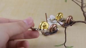 Giá Đỡ Nhang Hình Ốc Sên Nhỏ Bằng Kim Loại Đốt Nhang Trầm Hương Vật Trang Trí Bàn Làm Việc Nhỏ Đồ Trang Trí Nhà Cửa.