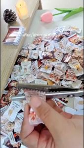 แผ่นทำเหรียญโปรยทานซองลูกอมแบบติดกาวเอง /ระบุชื่อนาคทักแชท / เก็บปลายทางระบุชื่อนาคไม่ได้