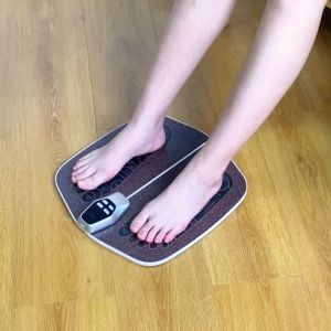 Tấm massage bàn chân bằng xung điện EMS giảm đau mỏi 8 chế độ hoạt động tăng giảm 32 cấp độ có remoss điều khiển