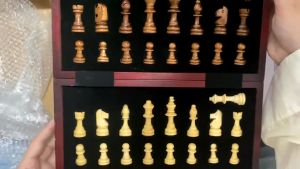 Luxury Magnetic Chess Set Traditional Wooden Folding Chess board Handwork Solid Wood Portable Chess Game