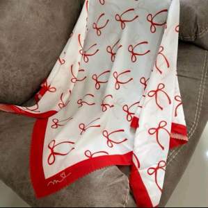 HIJAB SEGIEMPAT VOAL MOTIF PREMIUM SERIES MERAH PUTIH DIRGAHAYU INDONESIA TERBARU