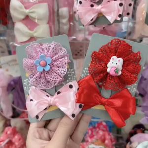 Set 2 kẹp tóc nơ làm từ ren vải và ruy băng lụa mềm mại cho bé gái