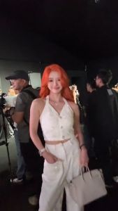 (กระเป๋าผ้าสักหลาด ฟรี)MUZEN Inspiration Water Drop Trickle Clip-On MW-W3I พร้อมคลิปหนีบหู หูฟังแบบเปิดโล่งพร้อมระบบนำไฟฟ้า หูฟังไร้สายแบบหนีบหู หูฟังบลูทูธแบบไม่ใช้อินเอียร์ สำหรับเล่นกีฬา วิ่ง คุยโทรศัพท์ สีขาว