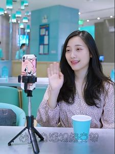 XT09S Bluetooth Selfie Stick Wireless Button Connect With LED Selfie Beauty Light Monopod Tripod Stable Selfie Stand Live Stream Holder 蓝牙自拍杆自拍支架直播架