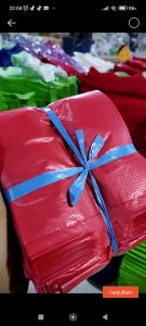 kantong plastik kresek hd warna kw 1 (embos) 1/2kg (500gram) merah . biru . hijau (random)