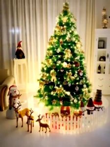 Buyyu Green PVC Artificial Christmas Tree Xmas Pine Tree with Solid Metal Legs 150cm/5FT Decoration Indoor