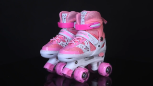 Roller Skate Shoes For Kids Adjustable Skate Shoes Roller Skate Double Row 4-Wheel For Beginner