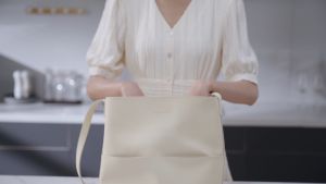 GXM Neck Fan Cooler Cooling Ergonomic Design 3 Speed Strong Wind Durable of Battery Life 1800mAh Low Noise 360° Airflow Circulation Technology