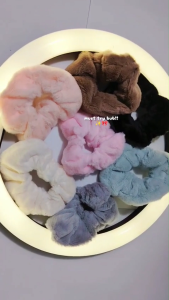 Ikat Rambut Korea Scrunchie Bahan Kain Bulu Halus / Cepol Hijab Hair Band / Mini Souvenir Hairband