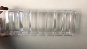 กล่องเก็บแป้งอัดแข็ง กล่องเครื่องสำอาง พีวีชีและพลาสติก กล่องแป้งแต่งหน้า ที่ใส่แปรงแต่งหน้า กล่องเก็บผง 8 ช่อง ปาก