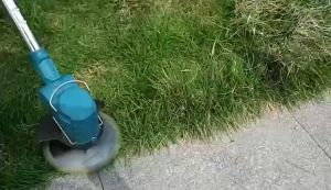 Portable electric lawn mower for home use Small garden rechargeable weeder Mow lawn mower lithium battery mower Double Control Switch Assistant Handle Length Adjustment Button Electric Machinery Lithium Battery
