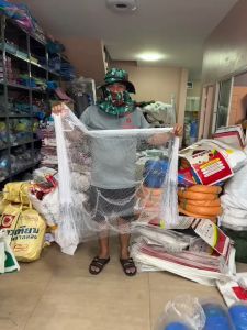 แหด้ายติดลูก ด้ายลัง 23 ขนาดตา 1.51.722.5 เซนลึก 6 7 8 9 10 11 12 ศอก พร้อมใช้งาน แหด้าย