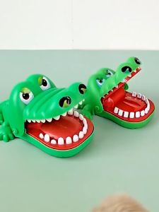 Đồ Chơi Cá Sâu Cắn Tay - Khám Răng Cá Sấu Cho Trẻ Em