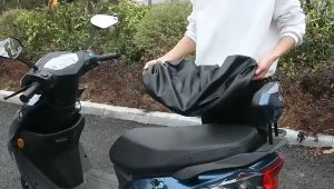 Universal Motorcycle Seat Cover Elastic PU Leather Motorcycle Seat Cover Waterproof Seat Protector