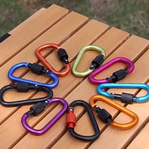 8CM with lock Carabiner Quick hanging Nut buckle backpack