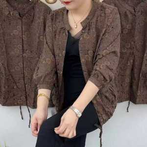 New 2025 Summer Loose plus Size Mommy Style Thin Outerwear Sun Protection Top Casual Fashionable Seven Sleeve Shirt
