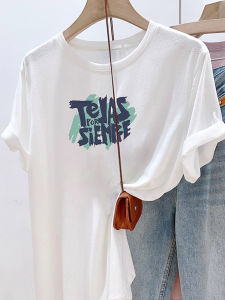 เสื้อยืดคอกลมแขนสั้นผ้าฝ้ายโพลีเอสเตอร์พิมพ์ลายหิมะสีขาวสไตล์ย้อนยุคสำหรับผู้หญิงในช่วงฤดูร้อน ทรงหลวม ไซส์ใหญ่ แฟชั่นอเนกประสงค์