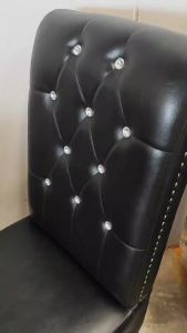 เก้าอี้ทานอาหารหุ้ม PVC สีดำ