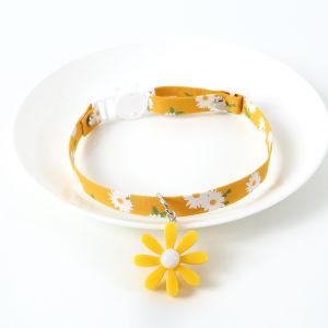 Daisy Cat Collar with Bell Necklace Dog Collar Pendant: A Comprehensive Guide