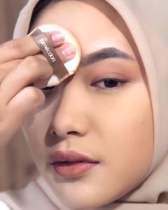Lumecolors Bedak Tabur Loose Powder Lightening Matte Glowing Tahan Lama Waterproof