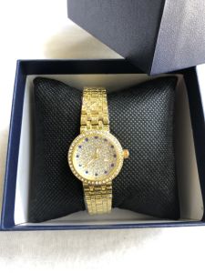 Đồng hồ nữ Olika Luxury đính đá sang trọngnhỏ xinh xắn.