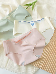 Ice Silk Seamless Ladies Underwear Pure Cotton Crotch Summer Thin Breathable mid Low Waist Cute Triangle Shorts Youth Nylon