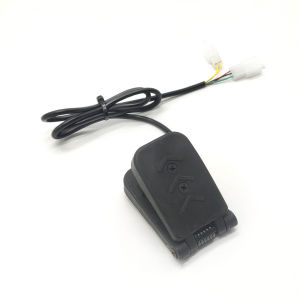 เท้าขับขี่รถสามล้อไฟฟ้า ขับขี่รถสี่ล้อไฟฟ้า รถยนต์ท่องเที่ยว ข้อเท้าเรือ ปรับความเร็วด้วยเท้า ชุดอุปกรณ์เสริมรถยนต์ไฟฟ้า