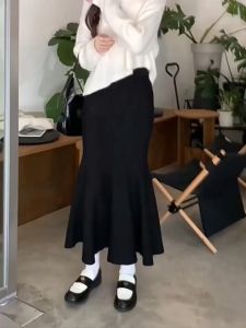 Rok Fishtail Pinggang Tinggi Ramping Mode Baru Rok Rajutan A-Line Wanita Gaya Korea