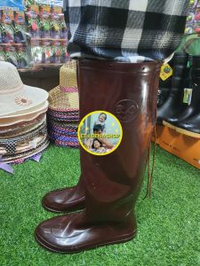 บูทน้ำตาลยาว ลงนา ลงน้ำ ลุยโคลน ลงตีปลา ทำนาทำสวนทำไรเบา สบายไมาหนัก ใช่งานทั่วไป เกี่ยวกับงานกันน้ำ ตรา BL9900 รองเท้าบูทกันน้ำ เหมาะสำหรับการลุยน้ำ ลุยโคลน ลุยสวน ป้องกัน เชื้อโรค ฉี่หนู สิ่งสกปรกที่มากับน้ำและโคลนได้ดี - รองเท้าสูงถึง ขาอ่อน ทําให้ลุยน