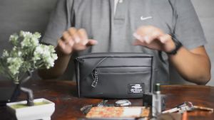 Tas Selempang Hp ELITER Cocok UntukCuaca Bisa Layar Sentuh Untuk Membantu Mempermudah Aktivitasmu