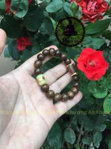 Vòng tay trầm hương tốc tự nhiên mix charm cao cấp