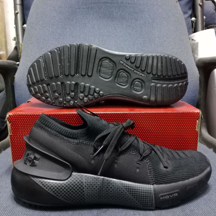 WHGSEPATU SNEAKERS PRIA UNDER ARMOUR HOVR PHATOMMMM3 ALL BLACK