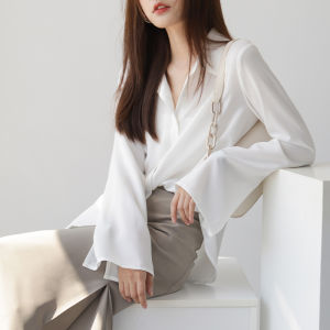 Women Long Sleeve Loose Blouse Flare Sleeve V-neck Chiffon White Shirts