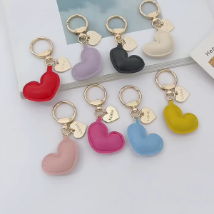 Gantungan Kunci Hati Kulit Minimalis Untuk Airpods Case Kunci Mobil & Tas Charm Aksesoris Lucu Hadiah untuk Pacar