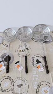 กระชอนเจาะร่อง กระชอนตักของทอด กระชอนสแตนเลส กระชอนลวกอาหาร กระชอน (ด้ามไม้น้ำตาลเข้ม สแตนเลส304) ขนาด 14/16/18 ซม. (ตราTK)