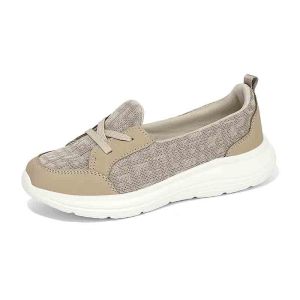 {\n    \"article\": \" FOKU: Sepatu Wanita Slip On & Sneakers Kasual Terbaru