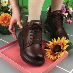 British Style Fleece Lined Martin Boots Womens Thick Bottomed Leather Shoes Comfortable Soft Sole Winter Warm round Toe
