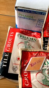 1Kg Keo chà ron phama gạch gỗ nhạt KAG-CHARONgachgo01 bột chít mạch khe ron gạch chống thấm-chống rêu mốc