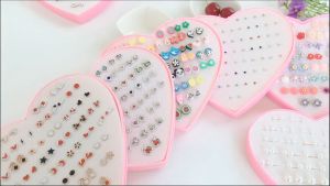 Anting isi 36 pasang 1 kotak Tusuk Bentuk Hati bergaya Warna untuk Wanita