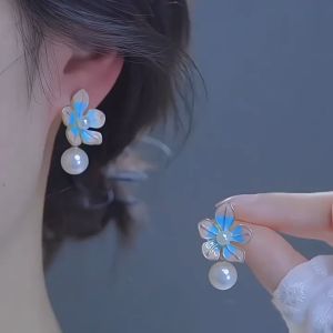 ANTING TITANIUM WANITA TERBARU MODEL BUNGA